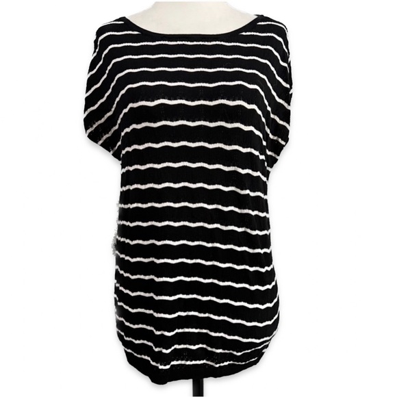 Loft Petites T-Shirt - Picture 1 of 10